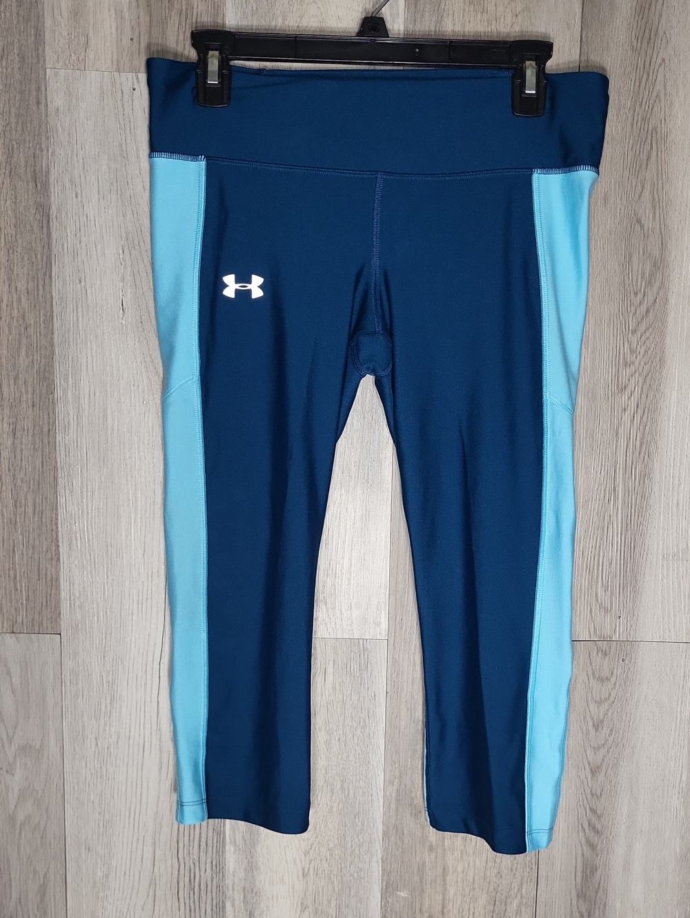 Under Armour Womens Large HeatGear Compression Capri Leggings Blue Turquoise